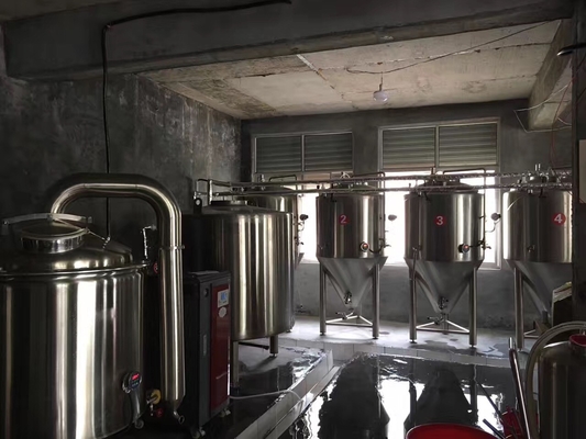 Basishuis Kleinschalig Mini de Brouwerijsysteem van Brewpub van het Bierbrouwenmateriaal