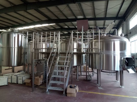 Het autosysteem van de het Materiaalbrouwerij van het Controleroestvrije staal Brouwende voor Brewpub