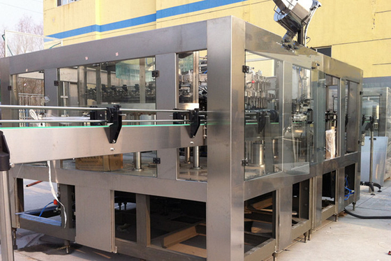 3 in 1 Brouwerijproductielijn Verpakte Drinkwater het Vullen Machine 10000 Bph