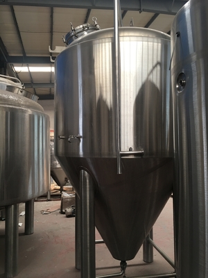 Het Materiaal van de stoom Kant en klare Brouwerij Bierbrouwengister 15bbl 20bbl 50bbl