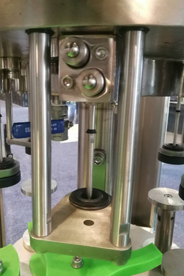 500 BPH Monoblock het Flessenspoelen van het Vullende Machineglas Het Vullende Afdekken