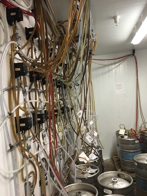 Het klassieke Moderne Materiaal van Typemicrobrewery met de Kegeltank van de Gistingstank