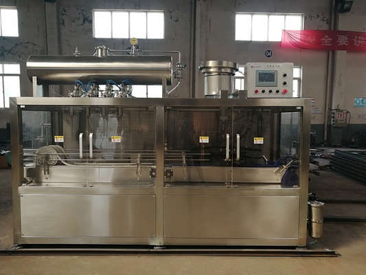 Twee in Één Aseptische Glas Flessenvullen en het Afdekken Machine voor 5L-Bierblikken
