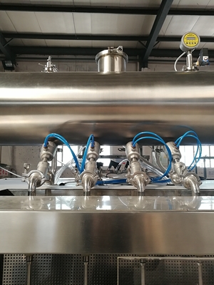 Twee in Één Aseptische Glas Flessenvullen en het Afdekken Machine voor 5L-Bierblikken