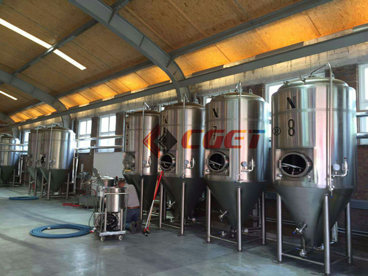 De Ambacht van SUS 304 Het Brouwende Systeem van het Bierbrouwenmateriaal 1000L met ISO-Gediplomeerd Ce
